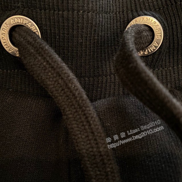 Ami專櫃2023SS新款愛心刺繡五分短褲 男女同款 tzy2667